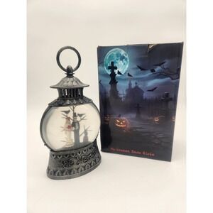 NIB Halloween Snow Globe Lantern Skeleton Couple Erie Sounds Lights Swirling Fog